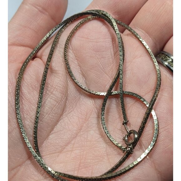 Classic Silver Tone Rectangular Chain Necklace - Picture 3 of 4